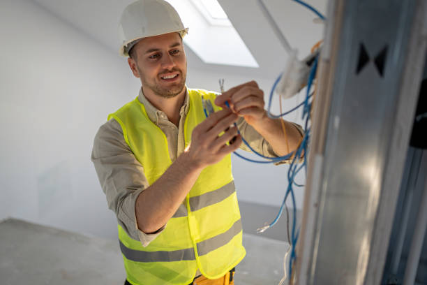 Best Electrical Outlet Repair  in Cedar Falls, IA